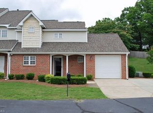 302 Valley Brook Ln SE, Concord, NC 28025