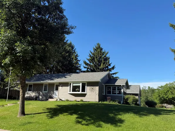 1309 Wincrest Dr, Winona, MN 55987
