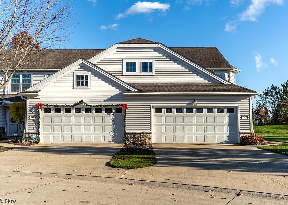 1st image of 33235 Fairport Dr