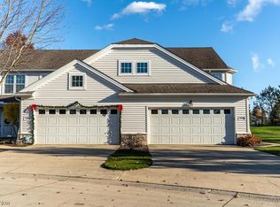 33235 Fairport Dr, Avon Lake, OH 44012