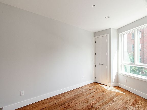 4th image of 80 Bushwick Pl #3D