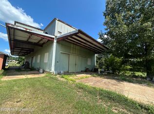 Greensboro St, Winona, MS 38967