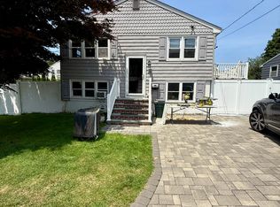 22 Smith Ave, Newport, RI 02840