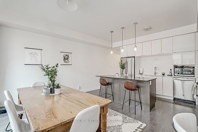 Oakville Townhouse for rent - 3 Bedrooms — photo 19