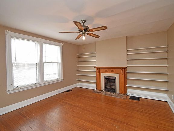 5th image of 4812 Oak St