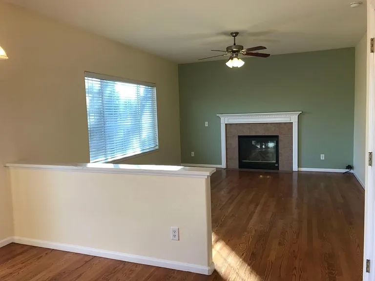3410 Castle Peak Ave — Photo 4