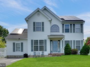 900 Buccaneer Ln, Manahawkin, NJ 08050
