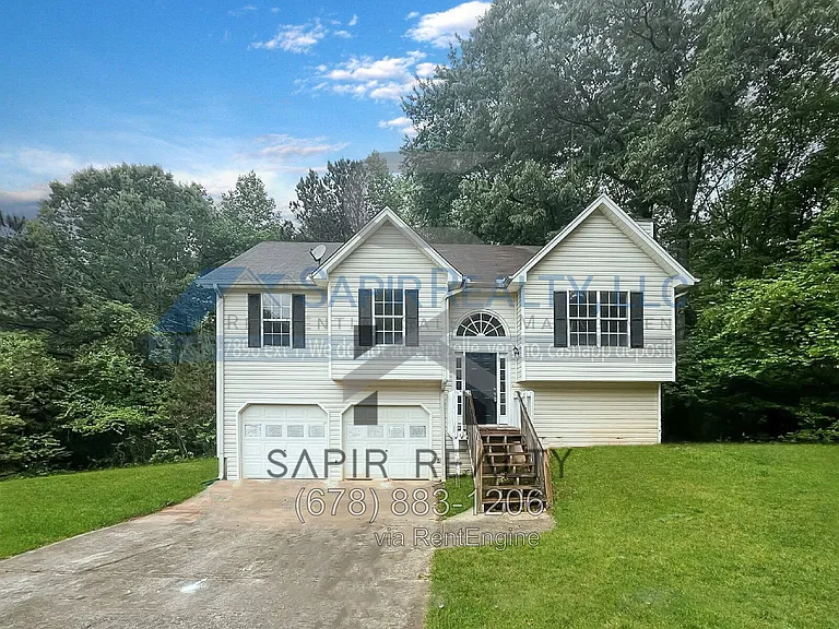 220 Beechwood Ln — Photo 1