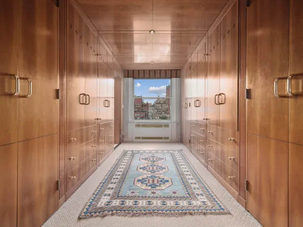 155 East 72nd Street image 3 of 14