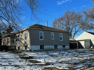 704 Hickory St, Creston, IA 50801