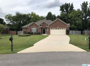 158 Appleberry Ln, Harvest, AL 35749