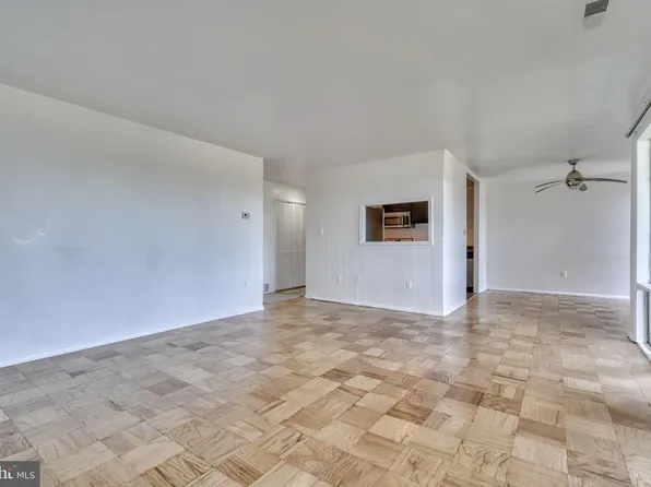 7308 Donnell Pl APT D2, District Heights, MD 20747