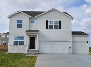 4434 Leawood Dr, Bellevue, NE 68123
