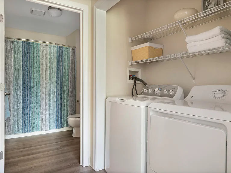 Emerson Place Apartments — Photo 12