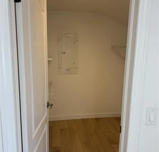 819 Frank Ave #2 — Photo 6