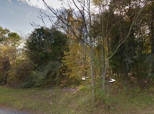 Stone Mountain Rd, Huddleston, VA 24523