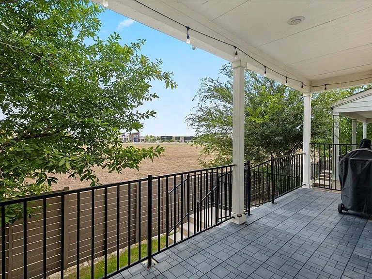 7106 Silver Star Ln — Photo 29