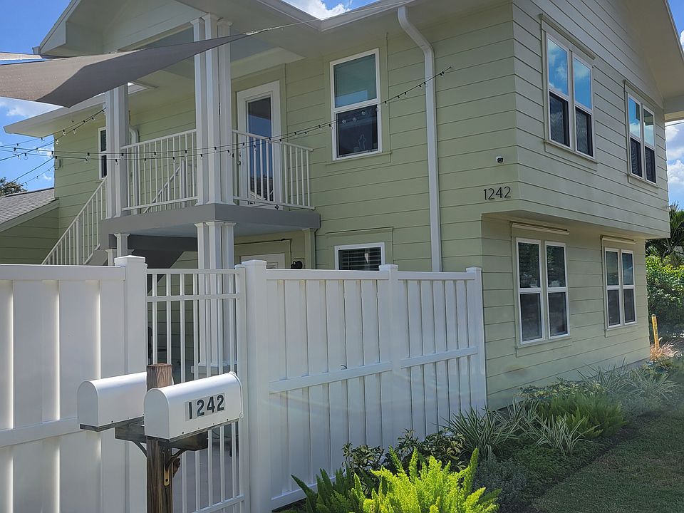 1st image of 1242 13th St N APT 2