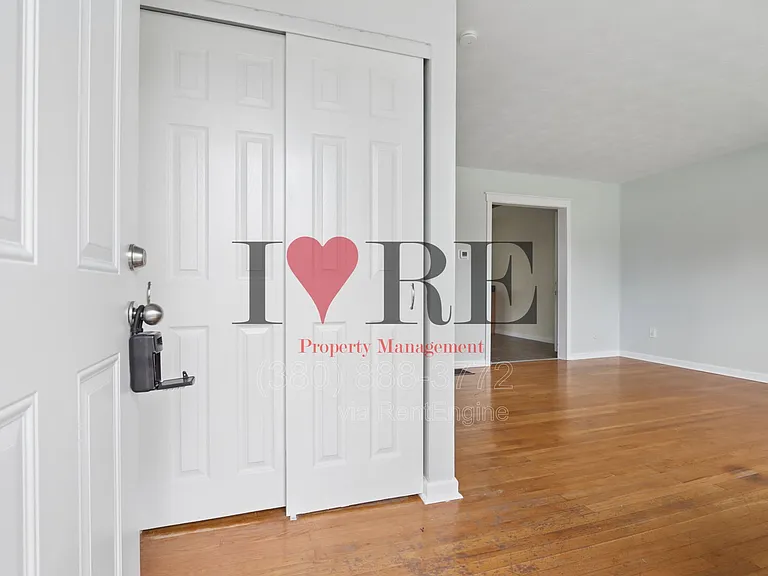 3565 Brunswick Dr — Photo 8