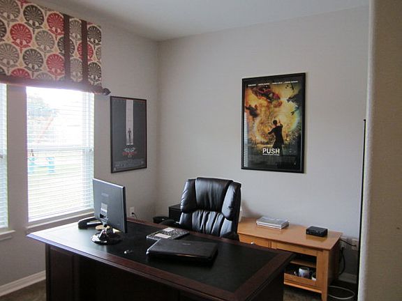 4th image of 105 Heritage Oak Ct