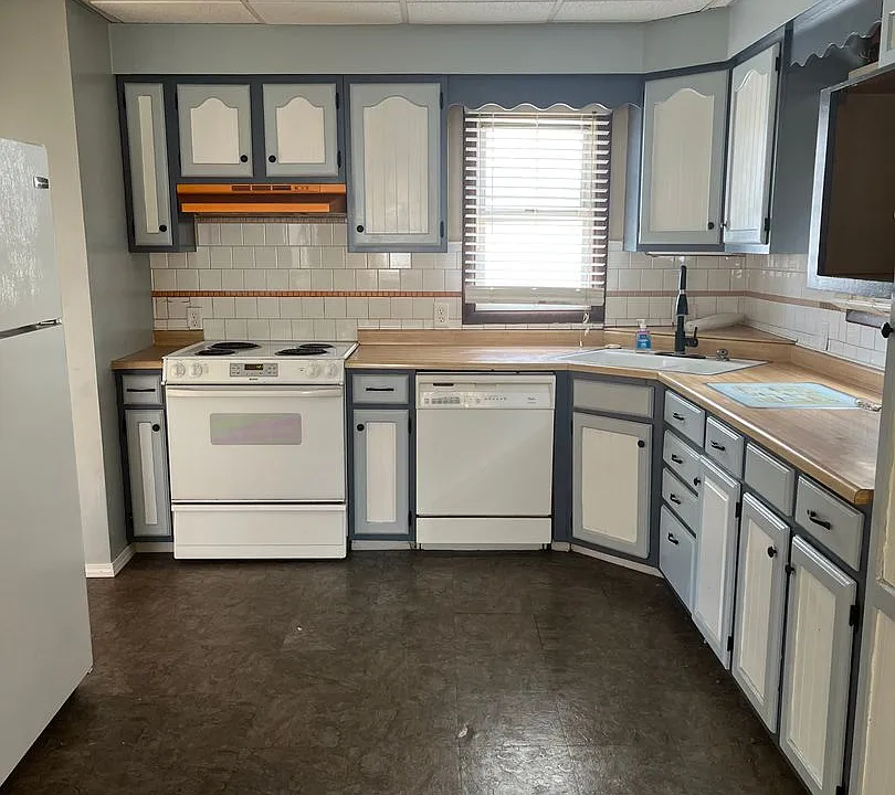 926 Kern St