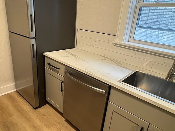 3rd image of 2903 Voelkel Ave APT 4