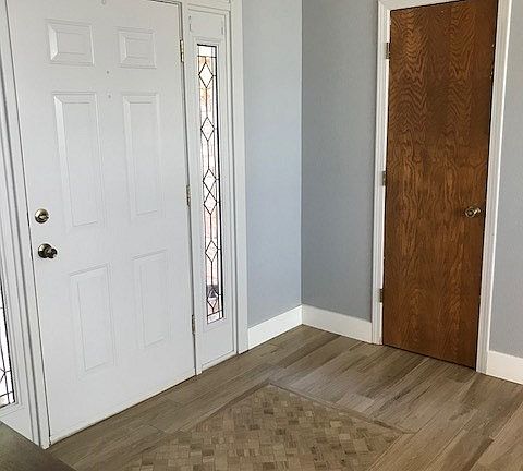 4th image of 2587 Desert Hills Dr
