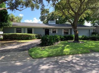 1735 Laurie Ln, Belleair, FL 33756