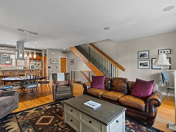 3rd image of 3680 Osage Street