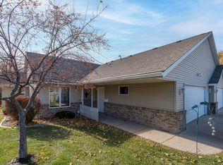 133 Shamrock Dr, Mankato, MN 56001