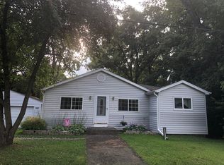 N2485 Phyllis Wheatly Dr, Burlington, WI 53105