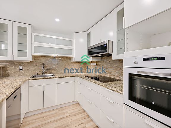 2nd image of 6356 138th Ave NE APT 207