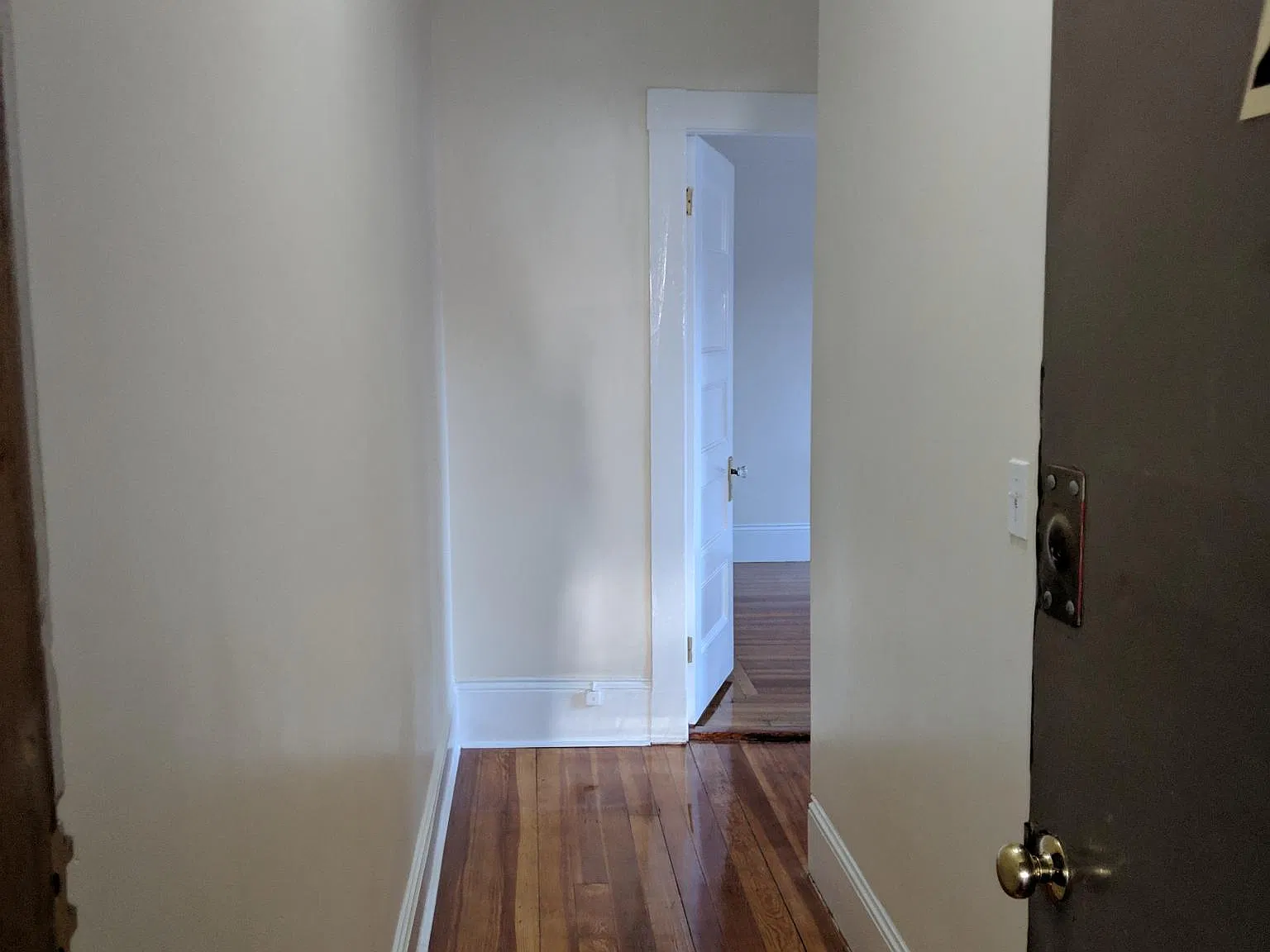 1 bed, 750 sqft, $2,000 — Photo 4