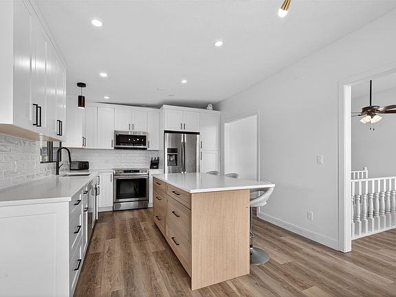 4th image of 1750 Sonora Dr