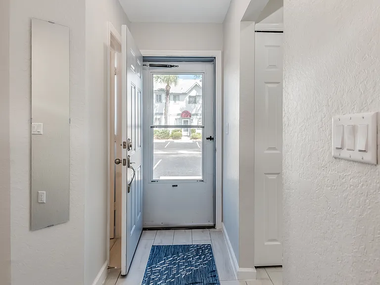 212 Seaport Blvd #212 — Photo 47