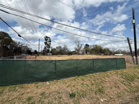 4th image of 8935 Jutland Rd