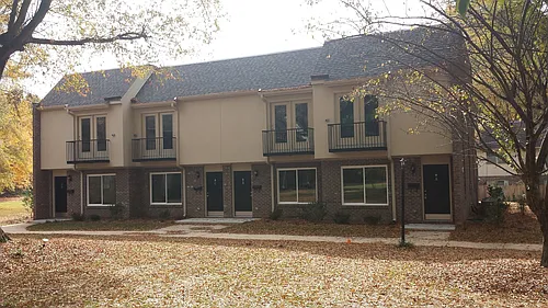 1445 Brookwood Dr #D Photo 1