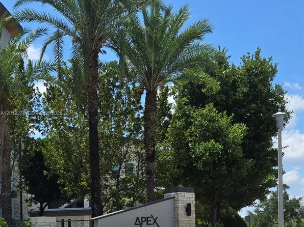 7819 NW 104th Ave APT 21, Doral, FL 33178