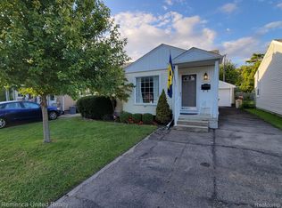 28844 Block St, Garden City, MI 48135