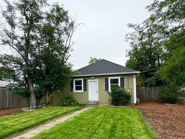 2175 Howard St — Photo 3