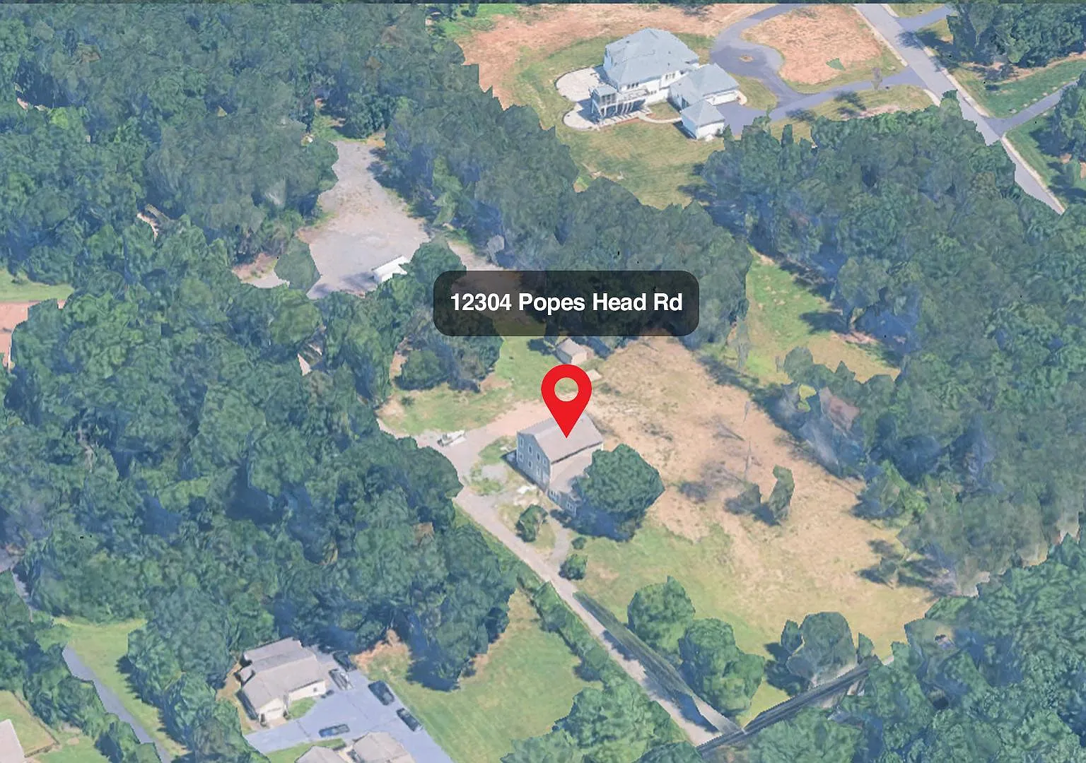 7 bed, 4.5 bath, 3880 sqft, $5,000 — Photo 2