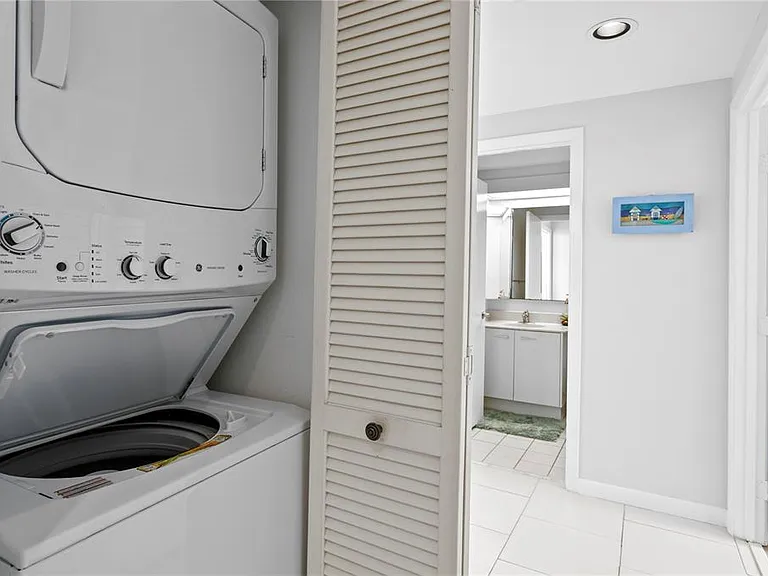 1540 Gulf Blvd #2107 — Photo 45