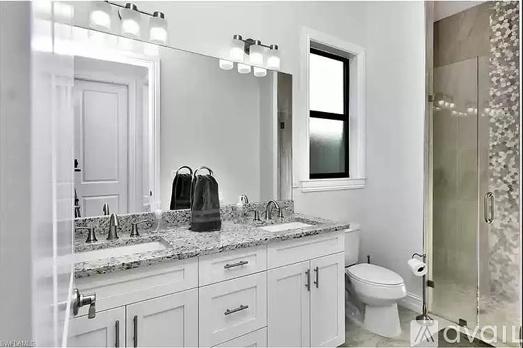 585 41st Ave NW — Photo 20