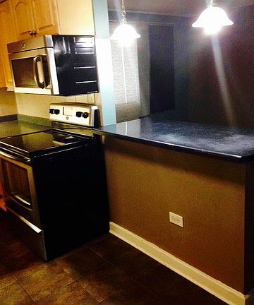 3rd image of 2334 N Harlem Ave APT 1A