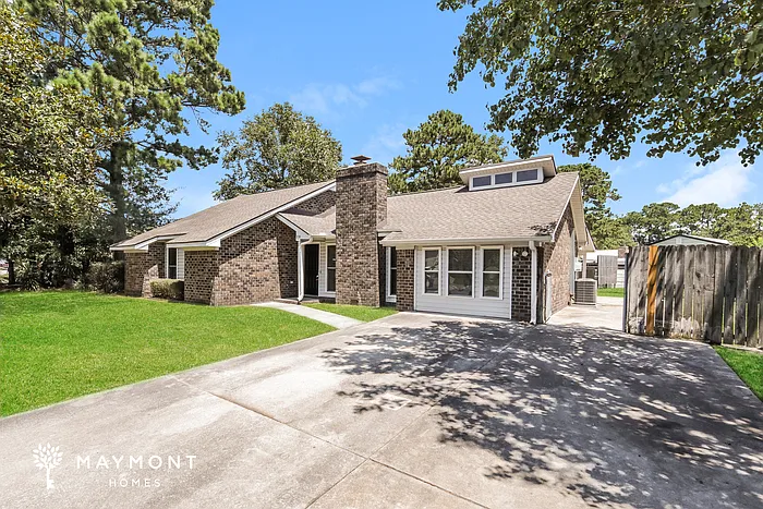 209 Buckskin Dr — Photo 3