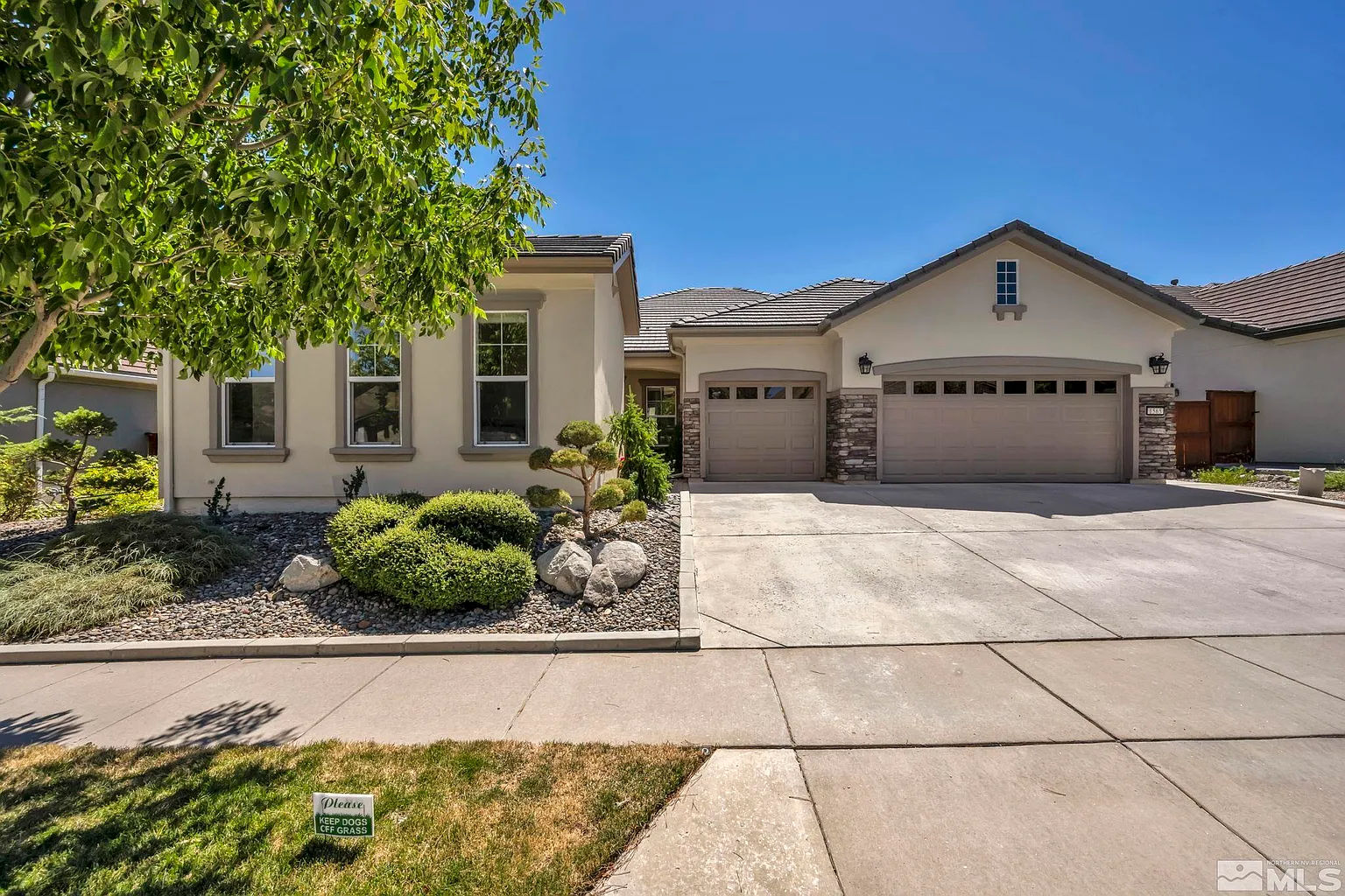 1565 Cricketwood Cir photo 1