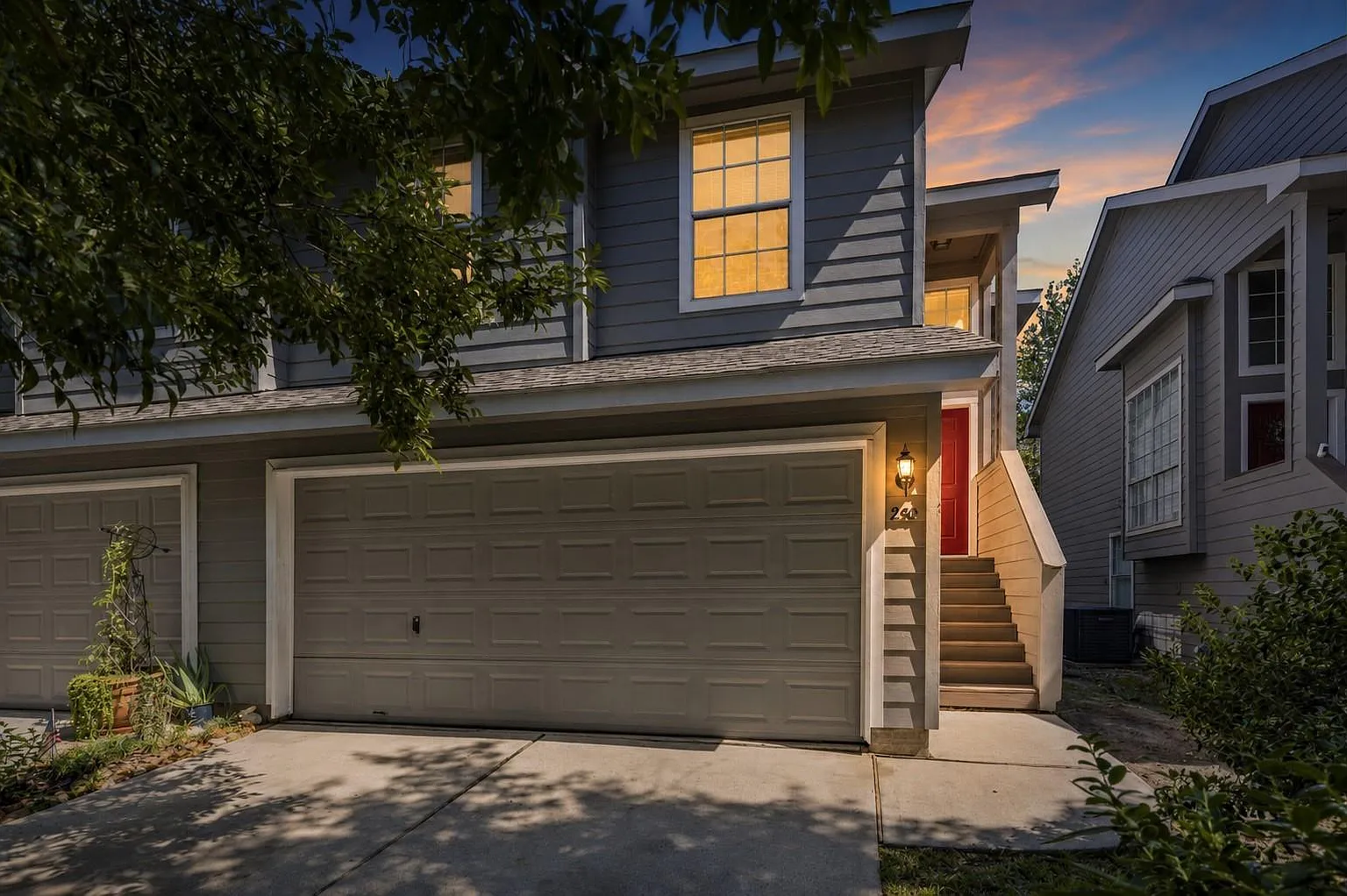 3 bed, 2.5 bath, 1818 sqft, $1,900 — Photo 1