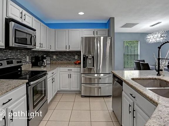 4th image of 2715 26th St W Unit 7