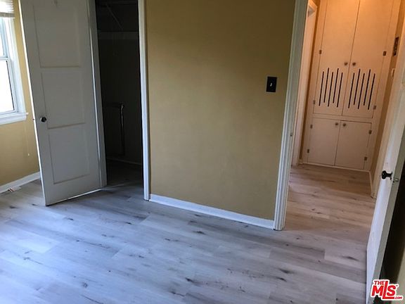 5th image of 5502 Denny Ave