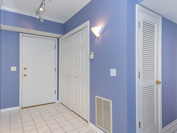 5th image of 1325 Perry St APT 205
